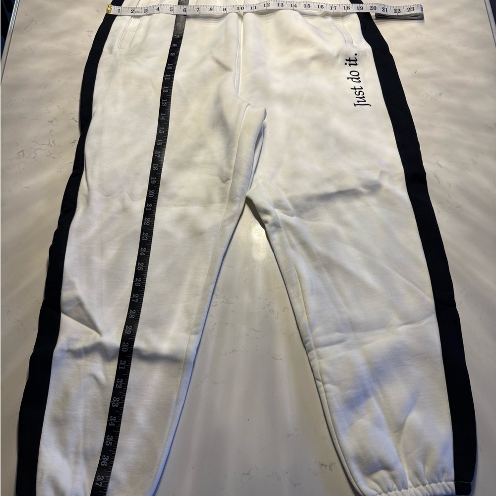 Nike White and Black Sweatpants